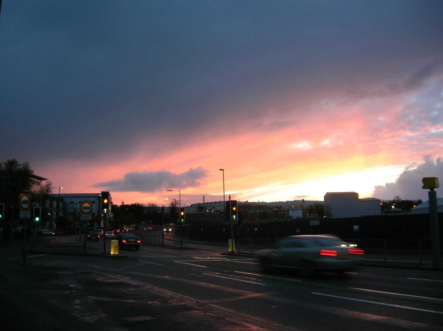 Student Accommodation in Filton, Bristol - sunset over a street in Filton