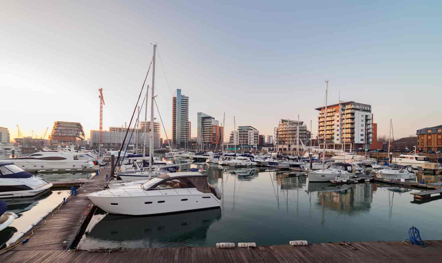 Student Accommodation in Southampton - Sunrise at Southampton Harbour