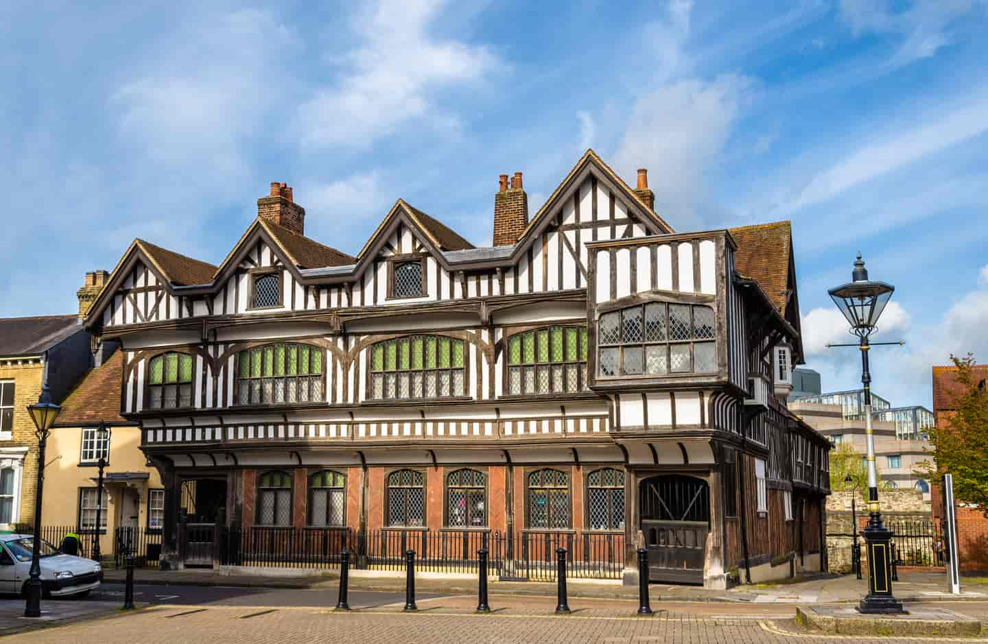 Student Accommodation in Southampton - Tudor House & Garden