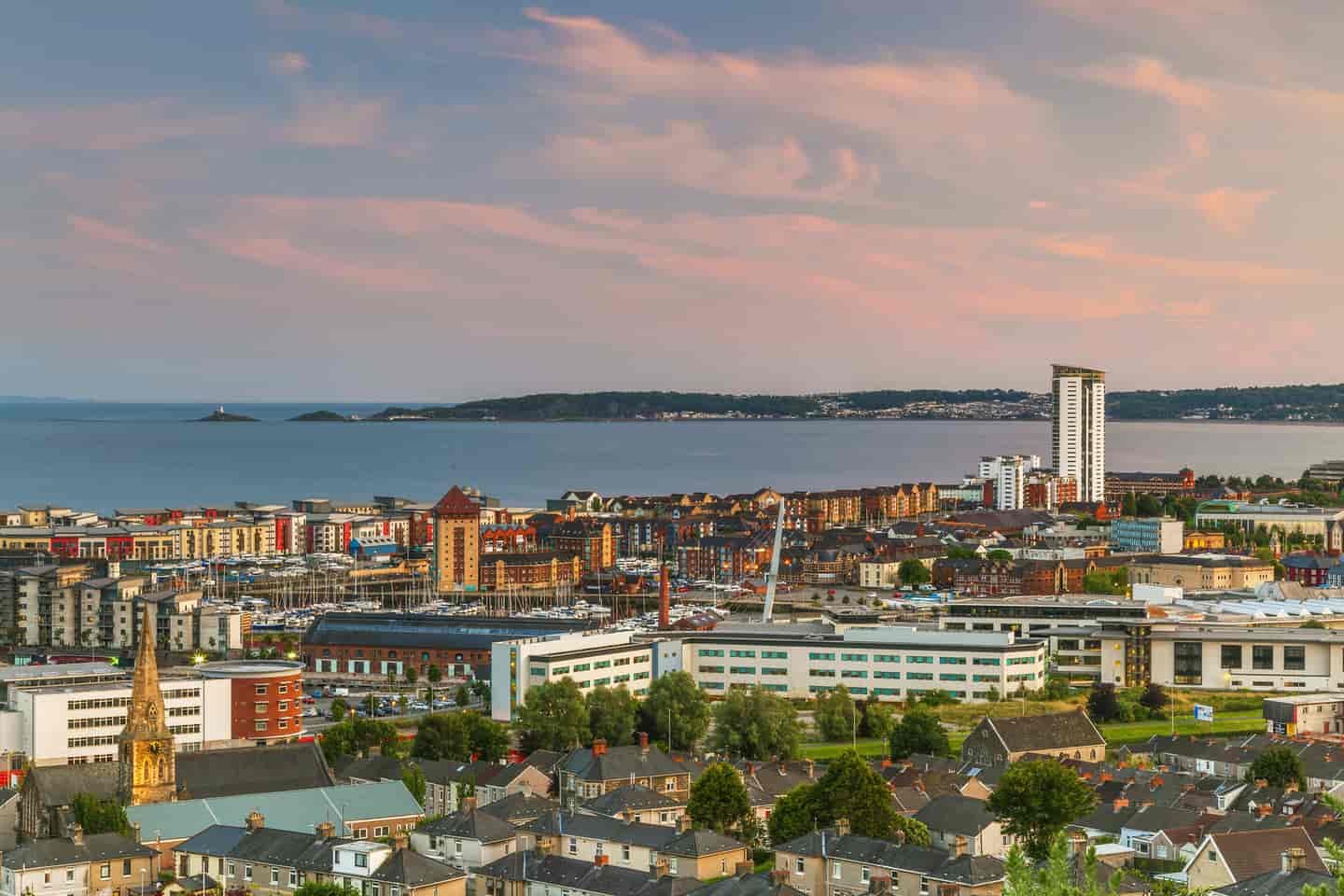 Student Accommodation in Swansea - Swansea city skyline and marina