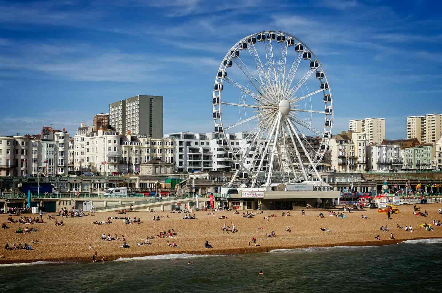 Student Accommodation in Brighton - Brighton seafront on a sunny day