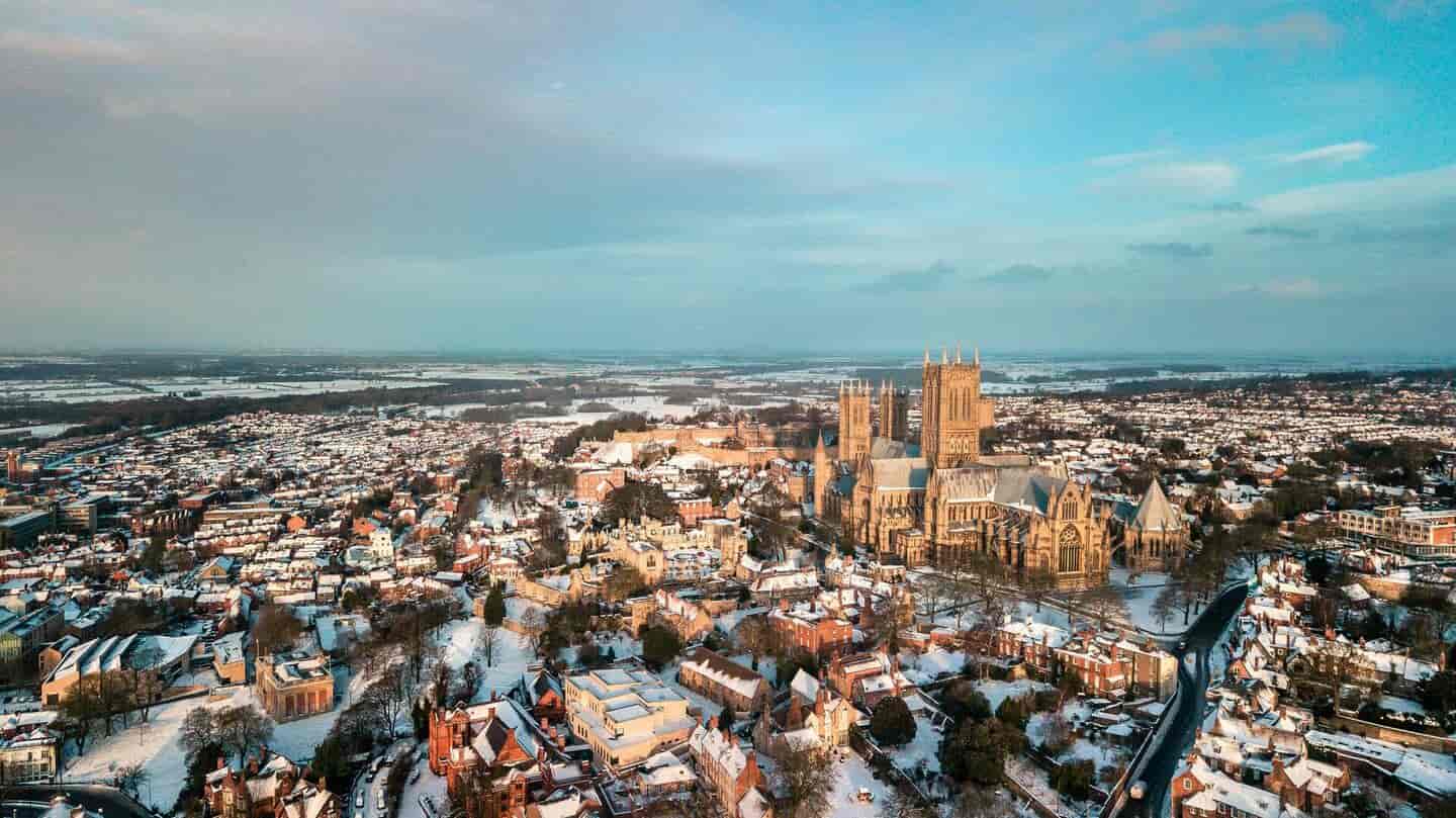 Student Accommodation in Lincoln - Lincoln Cathedral in the snow