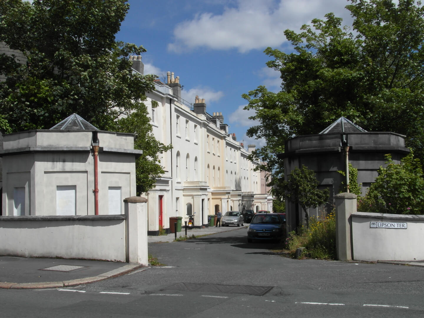 Student Accommodation in Lipson, Plymouth - Lipson Terrace on a sunny day