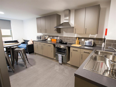 Semester Stay Student flat to rent on Kennedy Street, Glasgow, G4