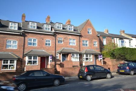 5 bed student house to rent on The Poplars, Durham, DH1
