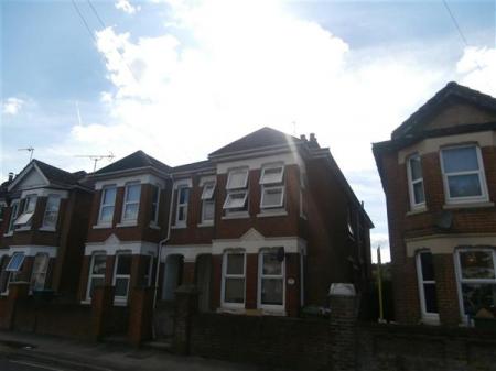 2 bed student house to rent on Newcombe Road, Southampton, SO15