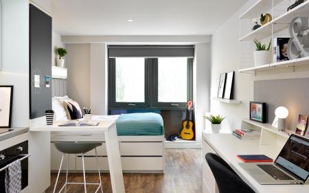 Gilbert Scott Studio Student flat to rent on Pulteney Road, Bath, BA2