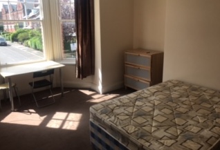 8 bed student house to rent on Manor House Road, Newcastle, NE2