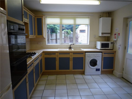 6 bed student house to rent on Victoria Rd, Cambridge, CB4