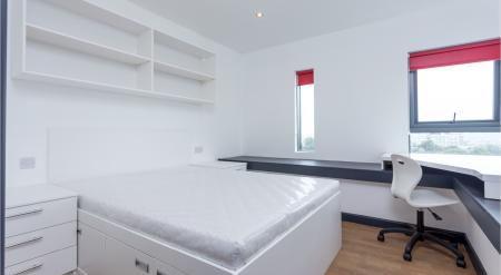 Studio Penthouse Student flat to rent on Windsor Terrace, Southampton, SO14