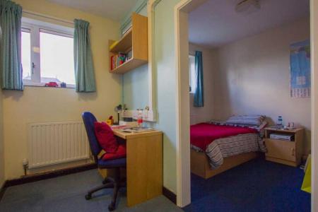 Large En-Suite 9 bed student flat to rent on Beverley Road, Hull, HU6