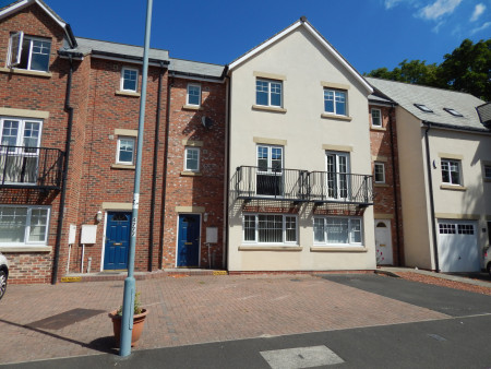 6 bed student house to rent on Faraday Court, Durham, DH1