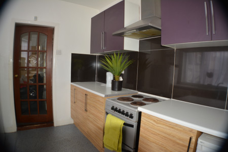 4 bed student house to rent on Walgrave Street, Hull, HU5