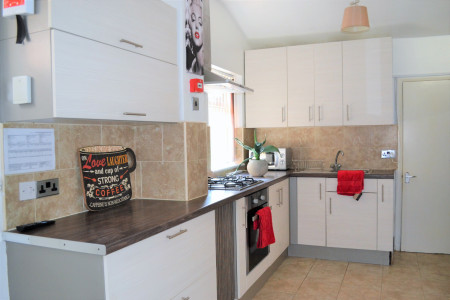 6 bed student house to rent on Newland Avenue, Hull, HU5