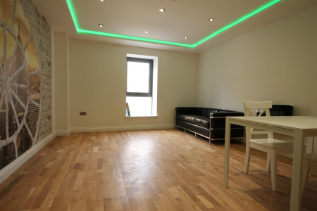 2 bed student house to rent on Falconars House, Newcastle, NE1