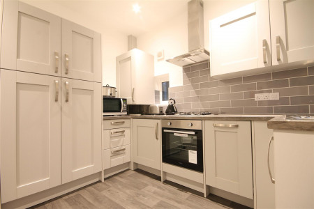 6 bed student house to rent on Warton Terrace, Newcastle, NE6
