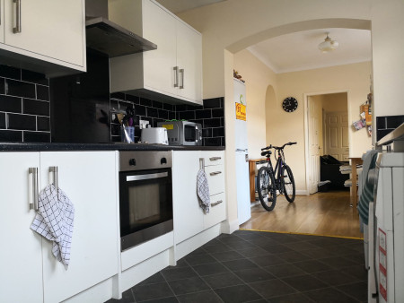 4 bed student house to rent on Walgrave Street, Hull, HU5