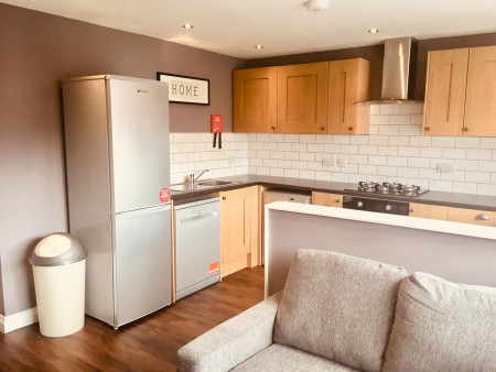 4 bed student house to rent on Dunsmore Close, Portsmouth, PO5