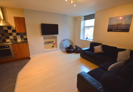 7 bed student house to rent on Heaton Road, Newcastle, NE6