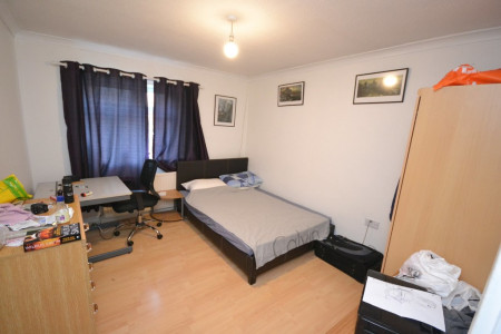 Student studio flat to rent on Fleming Gardens, Nottingham, NG11