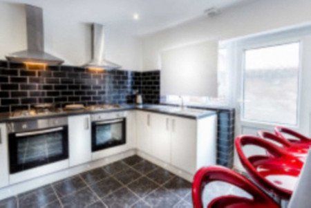 6 bed student house to rent on 81 Sheil Road, Liverpool, L6