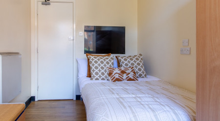 Silver Room 4 bed student flat to rent on Grasmere Street, Leicester, LE2