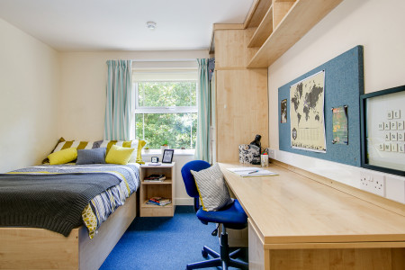 Deluxe En-suite 4 bed student flat to rent on Parham Close, Canterbury, CT1