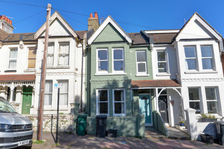 6 bed student house to rent on Hollingbury Park Avenue, Brighton, BN1