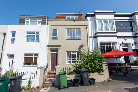 7 bed student house to rent on Elm Grove, Brighton, BN2