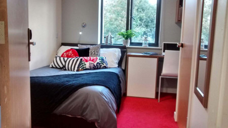 Deluxe En-Suite Kentish House 6 bed student flat to rent on Parham Road, Canterbury, CT1