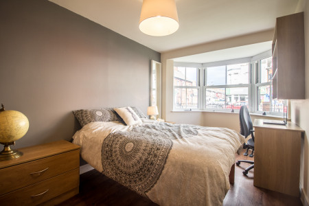 Apartment 5 bed student flat to rent on Beverley Road, Hull, HU5