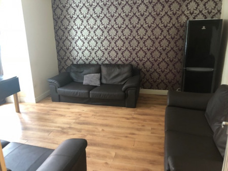 10 bed student house to rent on Regent Park Terrace, Leeds, LS6