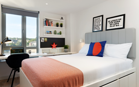 Turner Flat 6 bed student flat to rent on Claypath, Durham, DH1