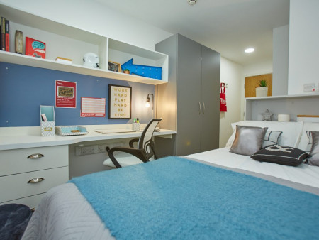 Gold Studio Student flat to rent on Havannah Street, Glasgow, G4