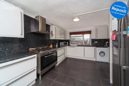 6 bed student house to rent on Hawkhurst Road, Brighton, BN1