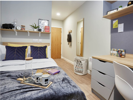 Skyline En Suite Plus - EPC Rating B 5 bed student flat to rent on Gulson Road, Coventry, CV1