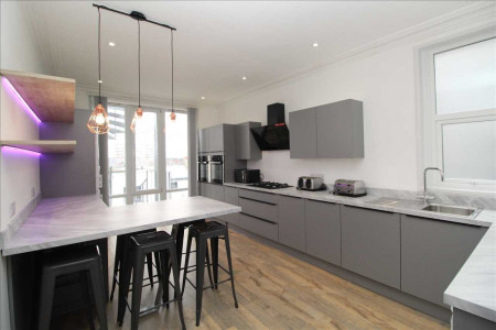 11 bed student house to rent on 3 Sutherland Road, Plymouth, PL4