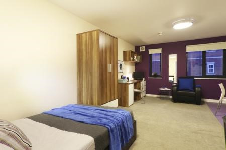 Deluxe Studio Behn Hall Student flat to rent on Parham Road, Canterbury, CT1