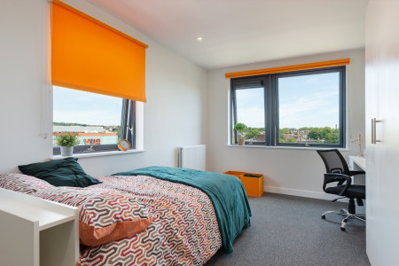12-Bed Deluxe En-Suite 12 bed student flat to rent on Paris Street, Exeter, EX1