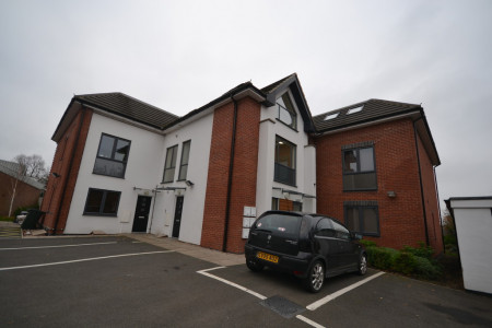 2 bed student house to rent on Loughborough Road, Nottingham, NG2