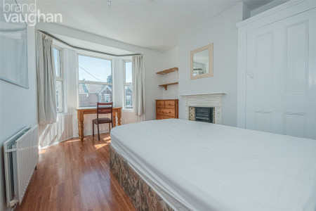 6 bed student house to rent on Hollingbury Road, Brighton, BN1