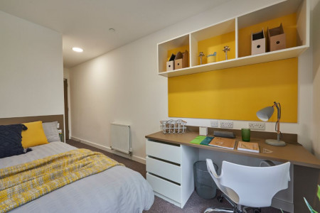 5 Bed En-Suite 5 bed student flat to rent on Empire Way, London, HA9