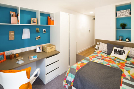 Studio Student flat to rent on Empire Way, London, HA9
