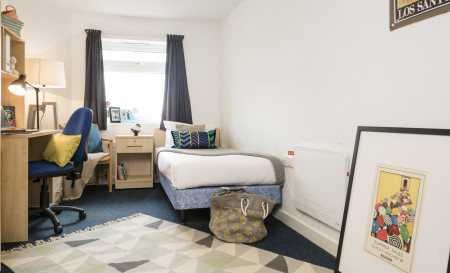 Gold Studio Student flat to rent on Bonhay Road, Exeter, EX4