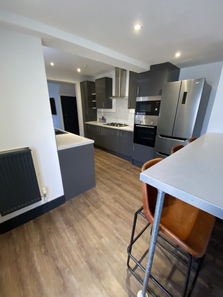 6 bed student house to rent on Newland Avenue, Hull, HU5