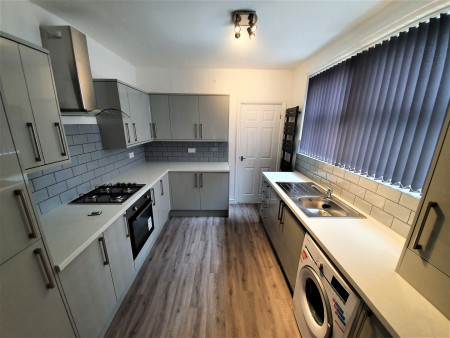 4 bed student house to rent on Ventnor Street, Hull, HU5