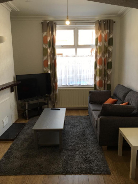 2 bed student house to rent on Haworth Street, Hull, HU6