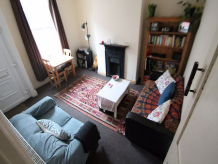 2 bed student house to rent on Harold Avenue, Leeds, LS6