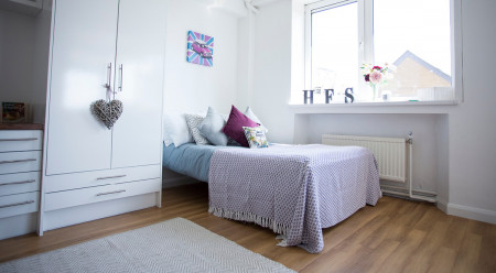 Platinum Studio Student flat to rent on Kensal Road, London, W10