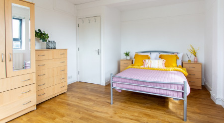 Silver Ensuite 1 bed student flat to rent on Lower Road, London, SE16